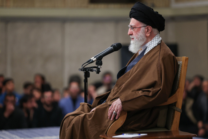 ڕێبەری باڵای شۆڕشی ئیسلامی: ناکۆکیی نێوان ئێران و ئەمریکا جەوهەرییە