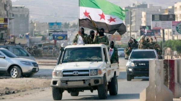 باج‌خواهی نظامیان وابسته به الشرع برای آزادی سه جوان کُرد 