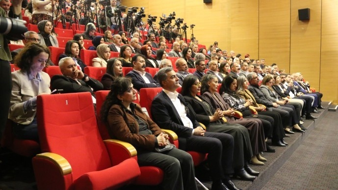 تونجر بکرخان: باید انتصاب مدیران دولتی بر جای منتخبین پایان یابد