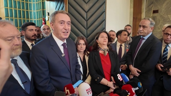 پس از سخنان باغچه‌لی، تونجر بکرخان خواستار اعزام فوری هیئت کمیسیون به امرالی شد