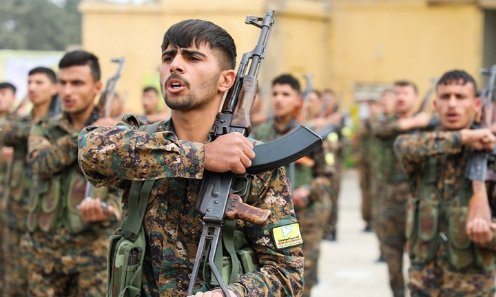 پیوستن 4500 نظامی پیشین سوریه به نیروهای کرد