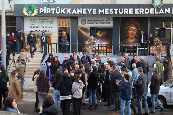 افتتاح کتابخانهای به نام «مستوره اردلان» در دیاربکر + فیلم