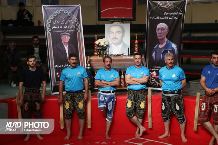 مراسم یادبود پهلوان (( نبی کردی ))/ عکاس : عرفان کرمی