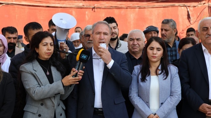 اعتراض دم پارتی به تهدید شهرداران مشترک جزیر شرناخ توسط رئیس پلیس امنیت