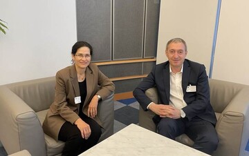 تونجر بکرخان: تغییر نام و ظاهر احمد الشرع، نشانه‌ی عبور از ساختار توتالیتر نیست؛