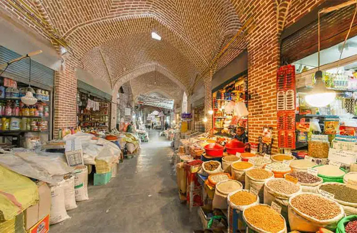 ٢٥ پرونده تخلف در بازار تاریخی ارومیه تشکیل شد