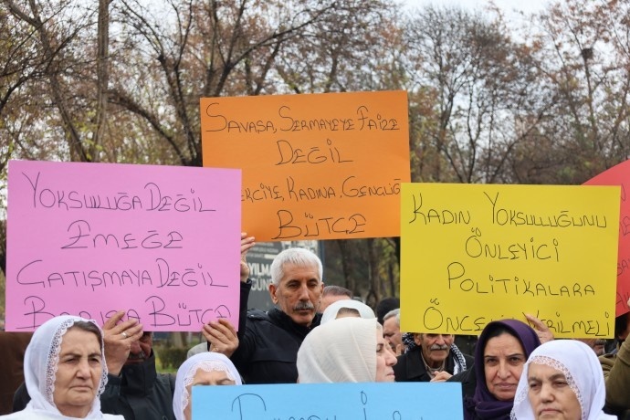 تولای حاتم اوغولاری: رأی ما به لایحه بودجهای که برای جنگ هزینه شود، «نه» است