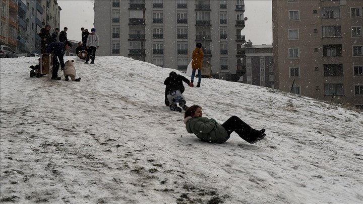 دست برف بر شانه‌های کردستان ترکیه نشست و دل ها را شاد کرد + تصاویر