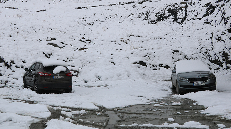 دست برف بر شانه‌های کردستان ترکیه نشست و دل ها را شاد کرد + تصاویر