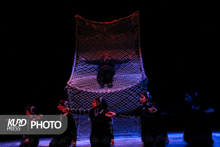 تئاتر استانی سقز