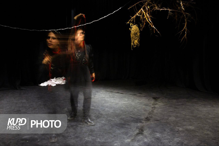 تئاتر استانی سقز