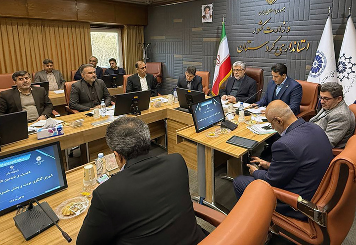 فرصت های قانونی تجارت مرزی نباید برای مرزنشینان کردستانی از دست برود