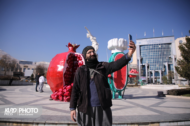 بازار شب یلدا سنندج در آخرین روز پاییز / عکاس : عرفان کرمی