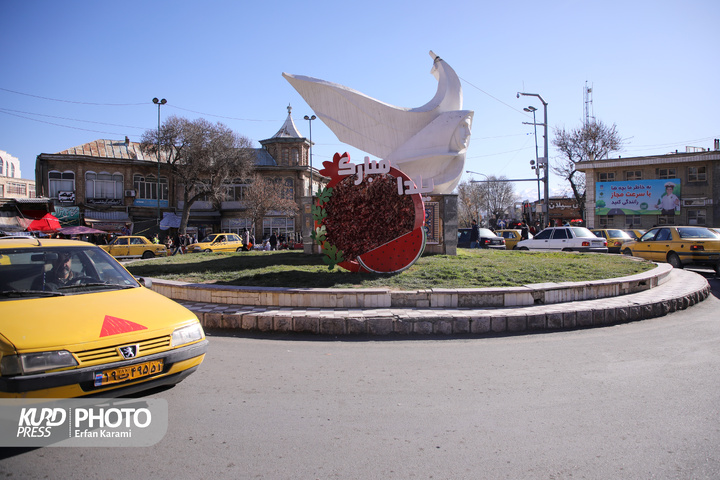 بازار شب یلدا سنندج در آخرین روز پاییز / عکاس : عرفان کرمی