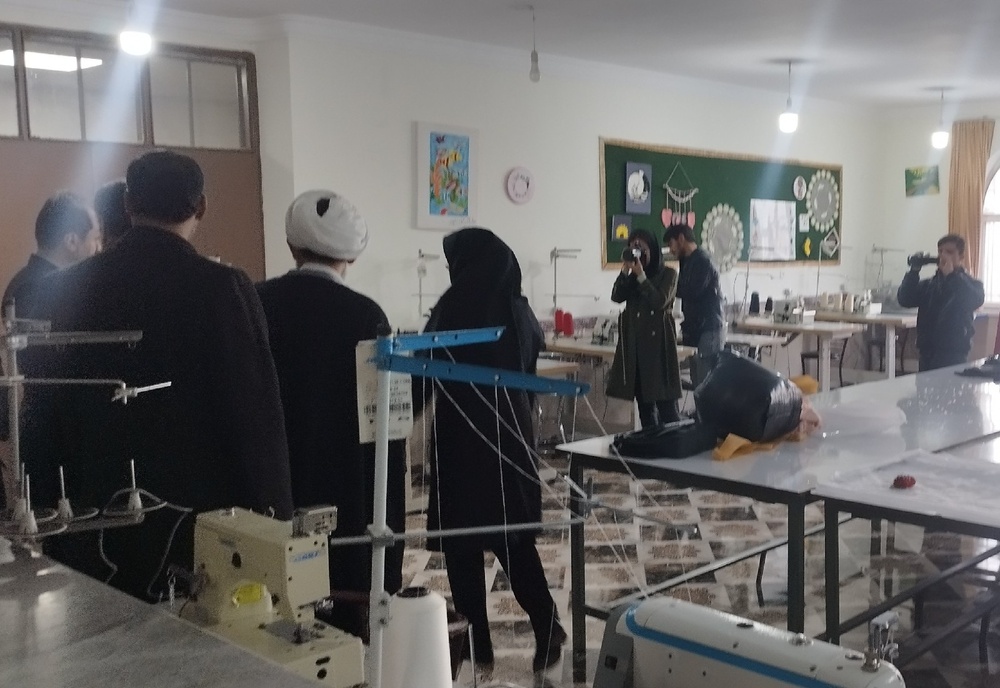 بازدید رئیس دانشگاه ملی مهارت از آموزشکده فنی دختران سنندج/وقتی مهارت هست، امکانات نیست