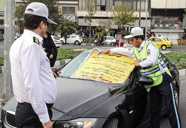 برخورد قاطع پلیس با خودروهای فاقد معاینه فنی تشدید شد