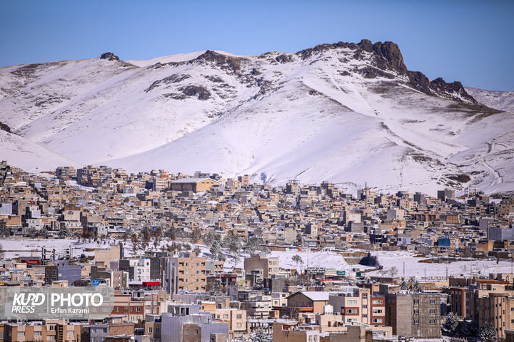 تولد دوباره سنندج پس از بارش برف / عکاس : عرفان کرمی