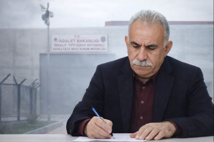 پیام اوجالان برای سال نو: امیدوارم امسال صلح به جای جنگ، ویرانی و جدایی بنشیند