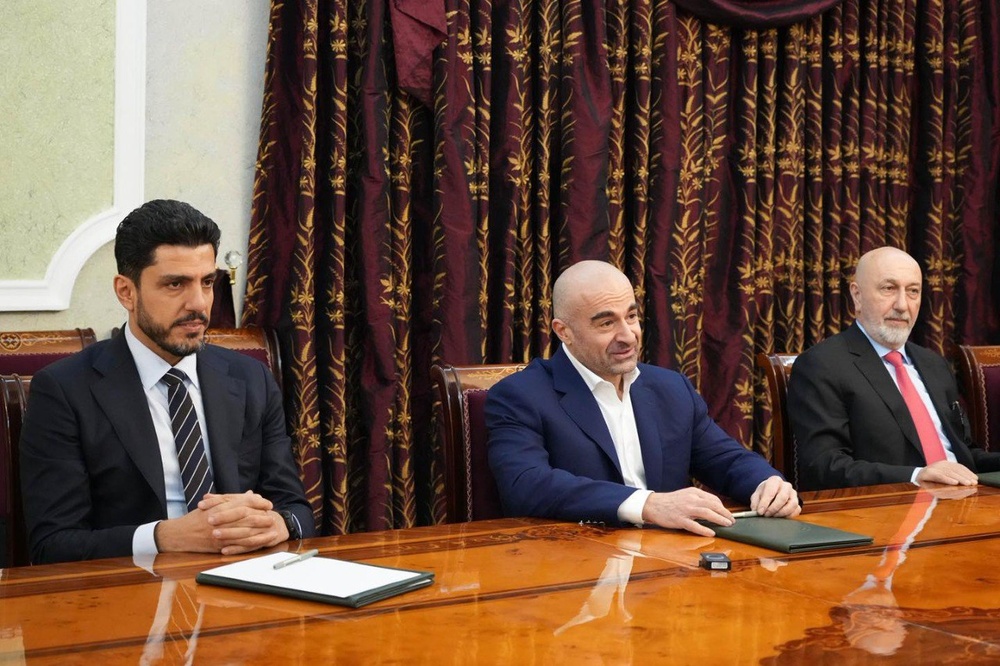 هیأت عالی دفتر سیاسی صادقون با بافل طالبانی دیدار کرد