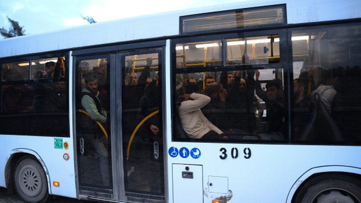 بازداشت 300 شهروند و خروج 400 نظامی کرد از حلب