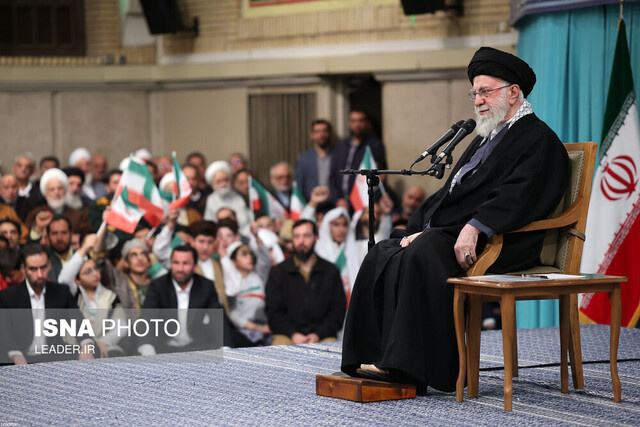 رهبر انقلاب: رییس جمهور آمریکا را مجرم می دانیم