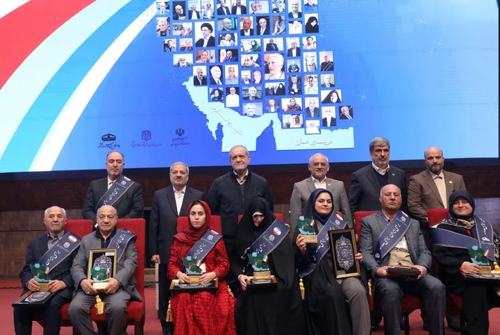 تقدیر رئیس‌جمهور از دو کرمانشاهی فعال  در عرصه آموزش