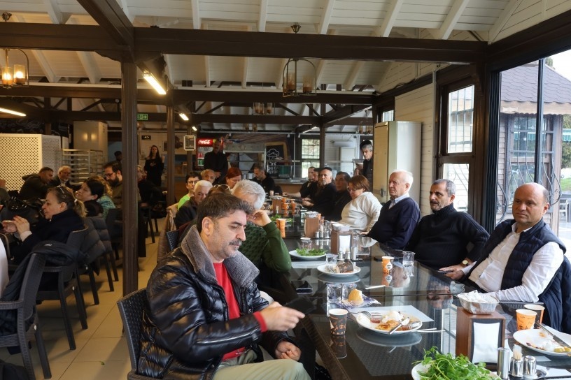 سعید اصلان: سخن گفتن به زبان مادری و آزادی باعث تجزیه هیچ کشوری نمی‌شود + فیلم