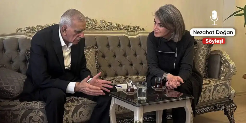 احمد تُرک: سیاست وقتکشی و فریب به سود هیچکس نیست