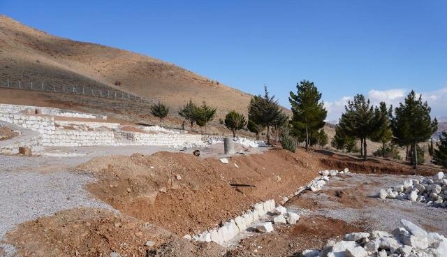 استاندار آذربایجان غربی از ٢پروژه گردشگری در مهاباد بازدید کرد