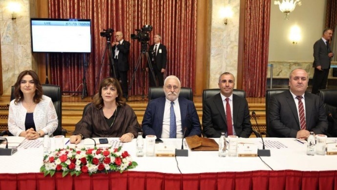 نمی توانید مسئله کرد را به تروریسم و PKK را به سازمان تروریستی تقلیل دهید