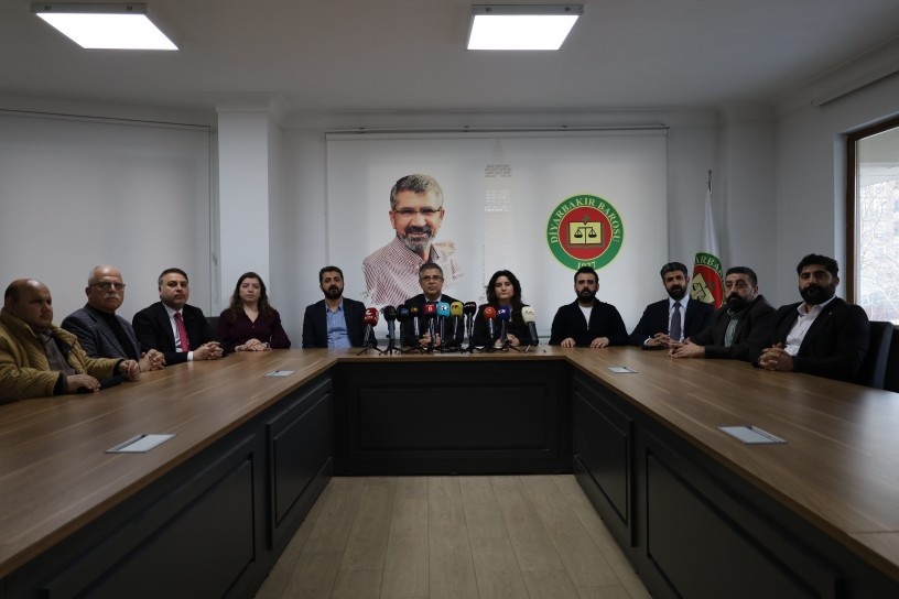 کانون وکلای آمد: PKK باید از فهرست سازمان های تروریستی خارج و امنیت اعضای آن فراهم شود