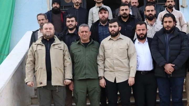 سفر فرمانده نیروهای آسایش کردستان سوریه به عفرین جهت گفت‌وگو درباره بازگشت آوارگان