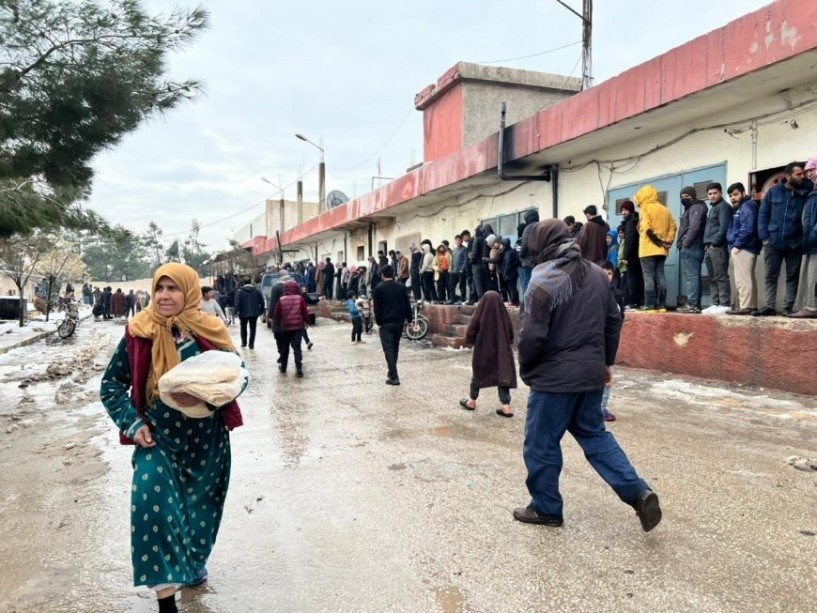 بحران انسانی در کوبانیِ محاصره‌شده؛ ۳۰ هزار نفر بر اثر مصرف آب آلوده مسموم شدند + فیلم