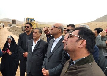 معاون رییس جمهور: با همکاری عراق، کریدور شرق و غرب را شکل می دهیم