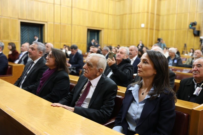 حاتم‌اوغولاری: ترکیه باید دست از ترسیدن از کُرد بردارد