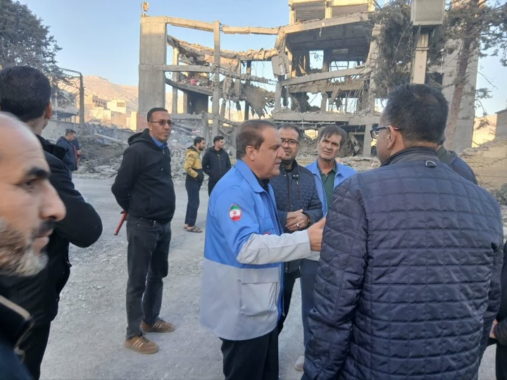 بازدید استاندار ایلام از نقاط آسیب‌دیده حملات هوایی