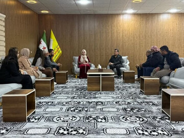 تأکید مظلوم عبدی بر وجود ۱۰۷۰ زندانی اهل شمال و شرق سوریه در زندان‌های دولت موقت