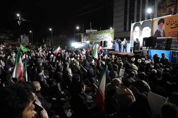 اجتماع میثاق با «امام شهید امت» و بیعت با رهبر منتخب خبرگان در سنندج برگزار شد