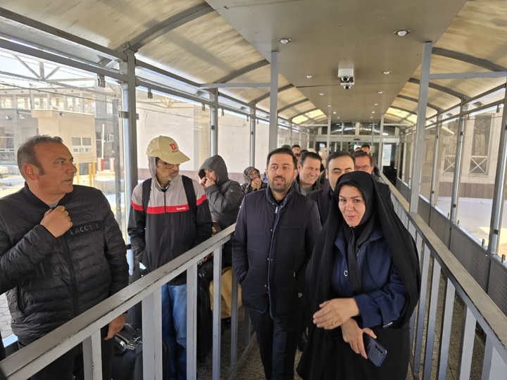 وضعیت تردد پایانه مرزی بازرگان ماکو عادی است