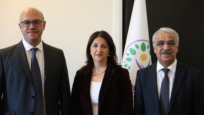 هیئتی از دم پارتی برای دیدار با اوجالان راهی امرالی شد