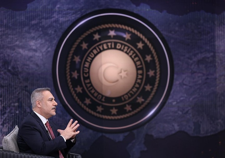 هاکان فیدان درباره خطر گسترش جنگ در خاورمیانه هشدار داد