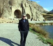 یک شعر کردی از دکتر امرالله عظیمی در وصف ایران