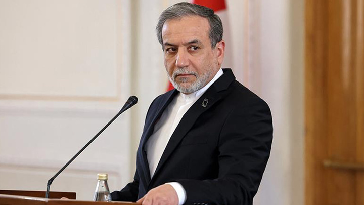 تێپەڕبوونی هەموو کەشتییە بازرگانییەکان بە تەنگەی هورمزدا بۆ ماوەی ئاگربەست کراوە دەبێت