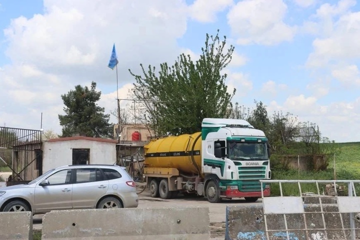 آماده‌سازی برای بازگشایی گذرگاه مرزی نصیبین با ورود خودروهای خدماتی