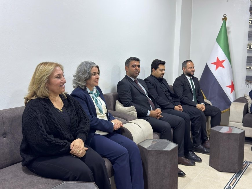 هیئت دولت موقت سوریه با احزاب و سازمانهای سیاسی در قامشلو دیدار کرد
