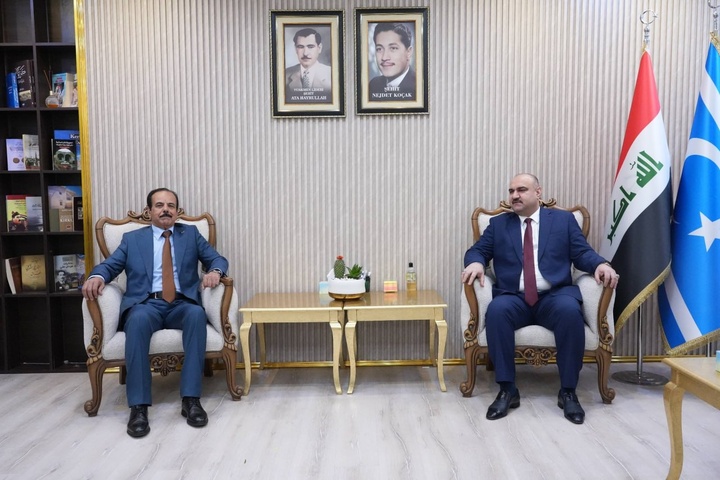 The delegation of the Democratic Party went to meet the new governor