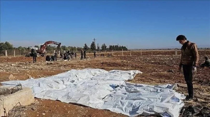 کشف ۴ گور دسته‌جمعی در سوریه از ابتدای آوریل؛ ۱۴ جسد پیدا شد