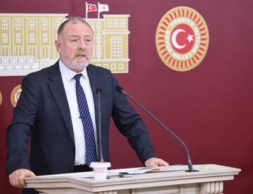 دیدارهای اوجالان با مسئولان دولت در چارچوبی دموکراتیک و حقوقی تضمین شود