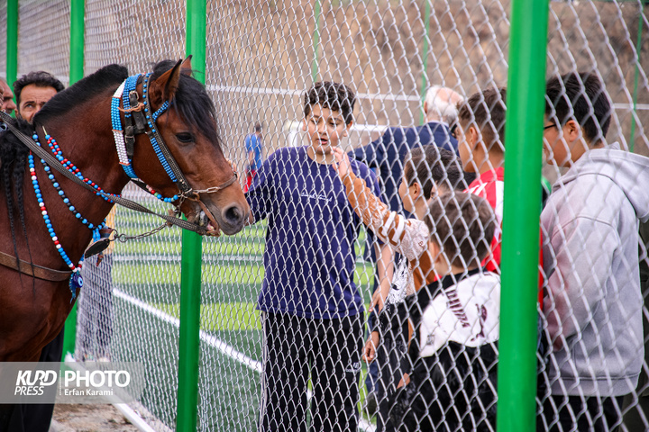 افتتاح زمین چمن مصنوعی روستای کیلانه / عکاس : عرفان کرمی