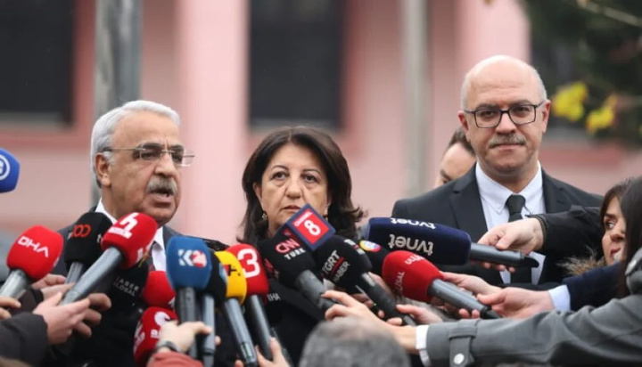 بایەخ بەو یادداشتانە مەدەن کە لە میدیاکاندا بەناوی ئۆجەلانەوە بڵاو دەکرێنەوە